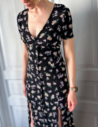 Czarna sukienka maxi w kwiaty rozcięcia styl lata 90. Miss Selfridge | 34 36