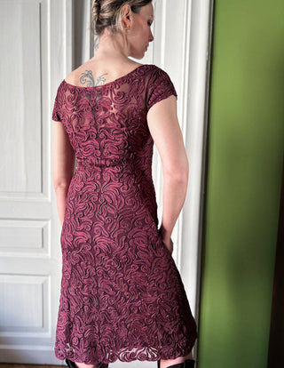 Bordowa sukienka koktajlowa midi w ornamenty Patsy Seddon | 36 38