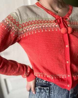 Koralowy norweski sweter kardigan we wzory pompony len bawełna IIS | 36 38