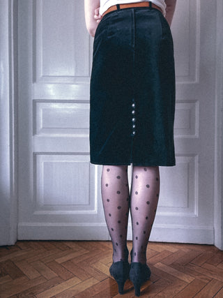 Czarna aksamitna ołówkowa spódnica midi vintage | 38 40