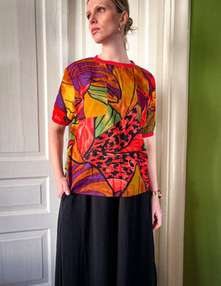 Kolorowa bluzka t-shirt bawełna egzotyczny motyw oversize Pia Rucci | 40 42+