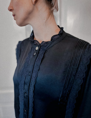 Czarna romantyczna koszula z wiskozy i modalu model Austin Blouse Fabienne Chapot | 42 44