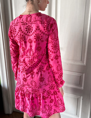 Różowa amarantowa bawełniana ażurowa sukienka boho Freequent | 36 38